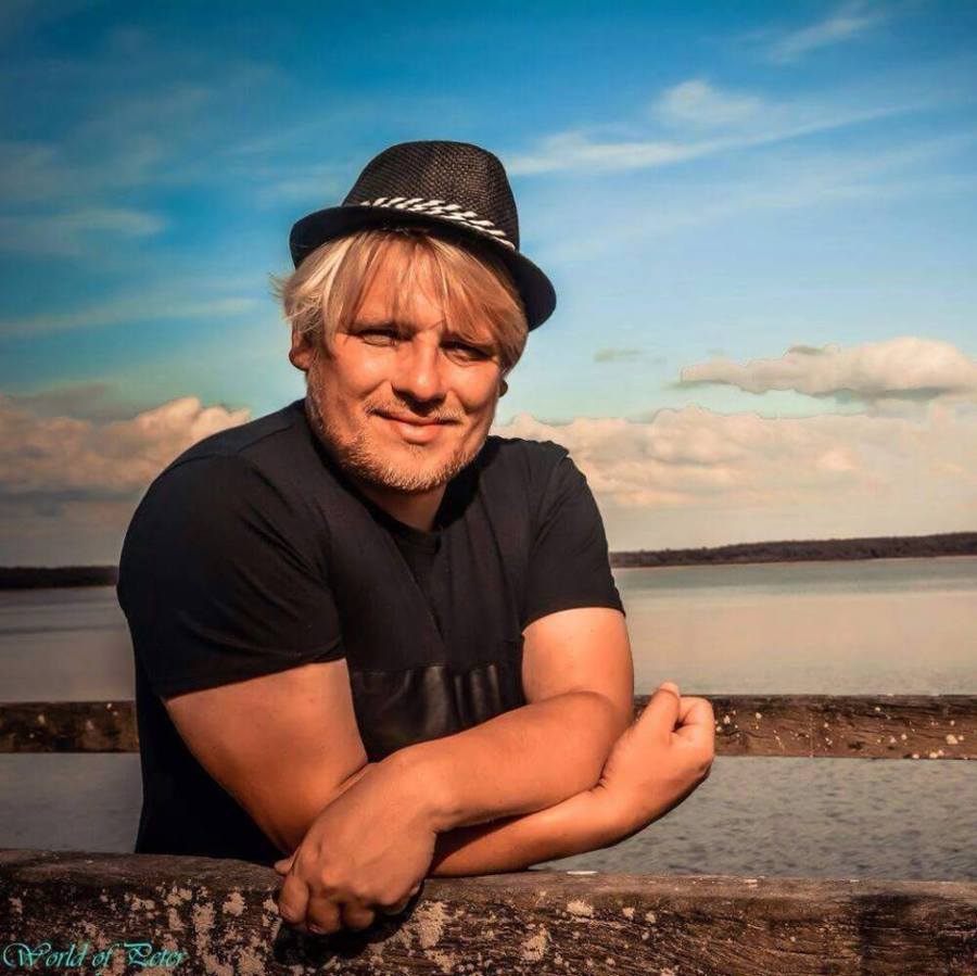 Marvin Songs, Lieder & Infos RauteMusik.FM