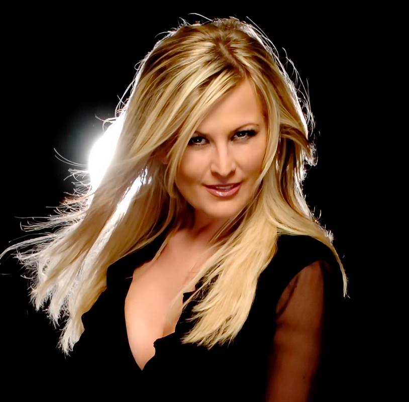 Jennifer Songs, Lieder & Infos RauteMusik.FM